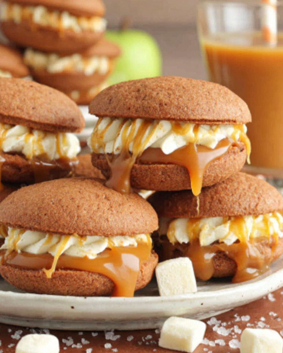 Delightful Apple Cider Whoopie Pie Cookies with Caramel